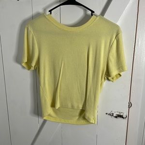 Cropped yellow Tee